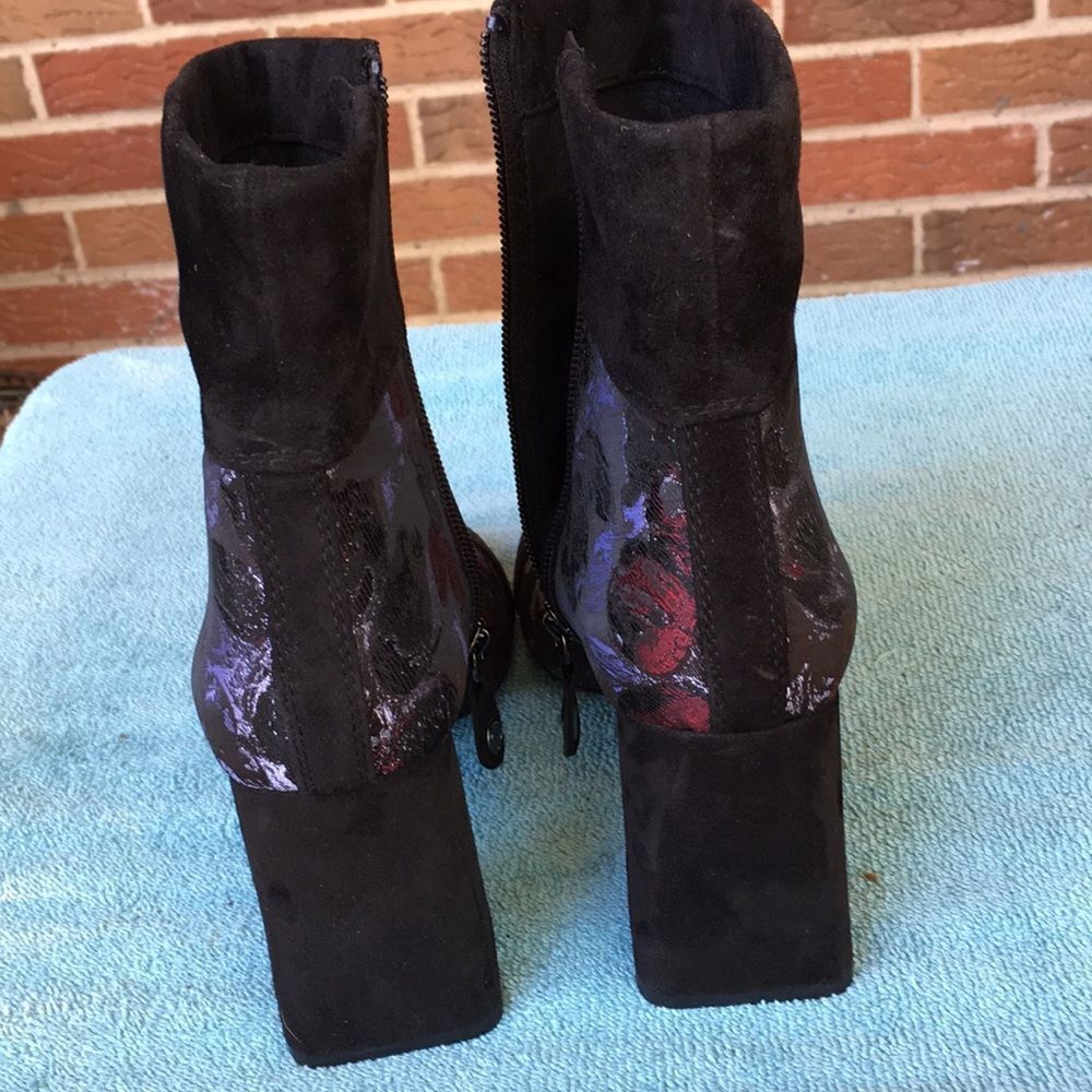 GEOX RESPIRA Italian Booties - Picture 3 of 14